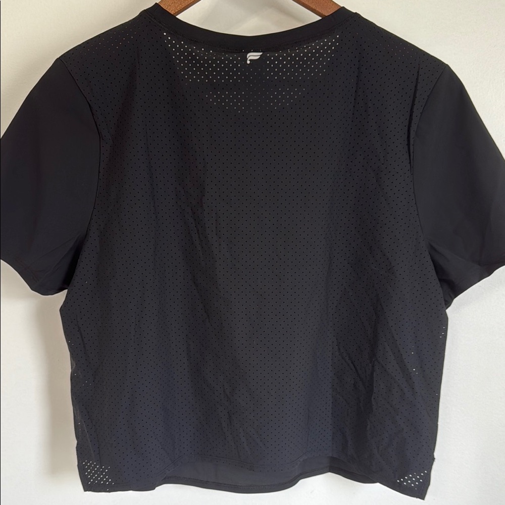 Fabletics Women's Short Sleeve Black Tee - Picture 3 of 4